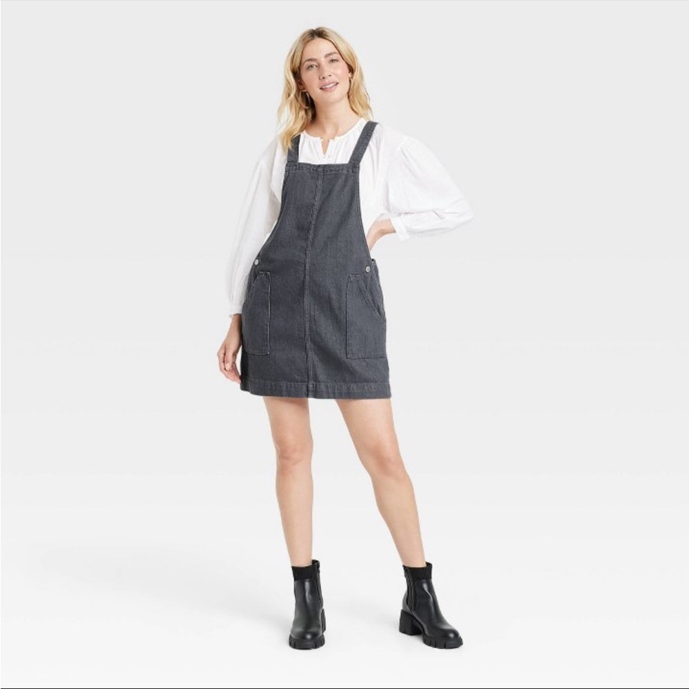 NWT Women’s Denim Jumper - Universal Thread